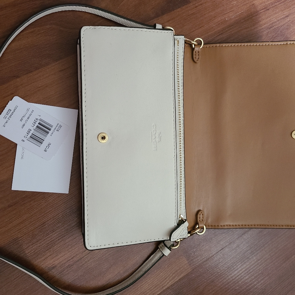 Coach wallet crossbody - Picture 3 of 5